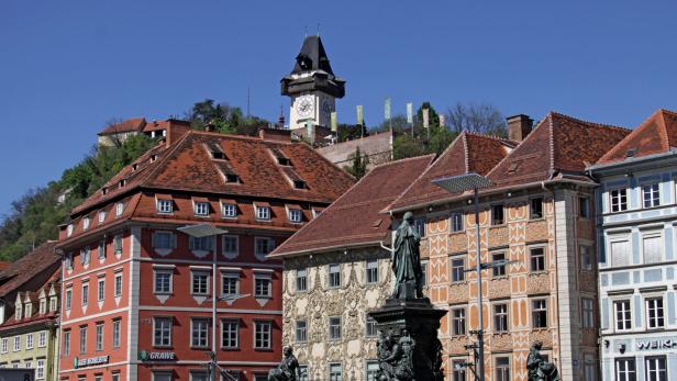 Kernstück der Schutzzone ist die Altstadt um den Grazer Schlossberg