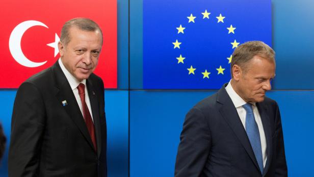 EU-Reaktion auf Erdogan: Tusk spricht von versuchter "Erpressung"