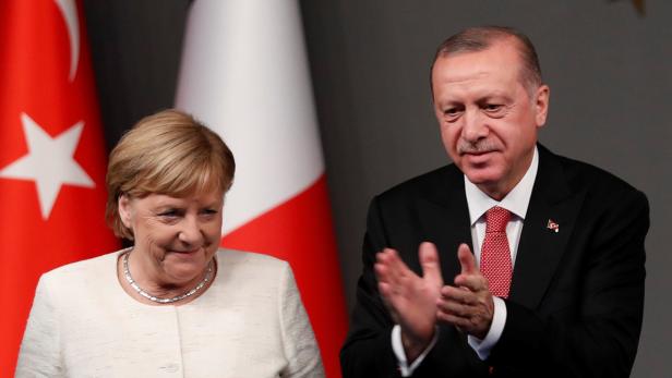 Deutschland stoppt Waffenexporte in die Türkei