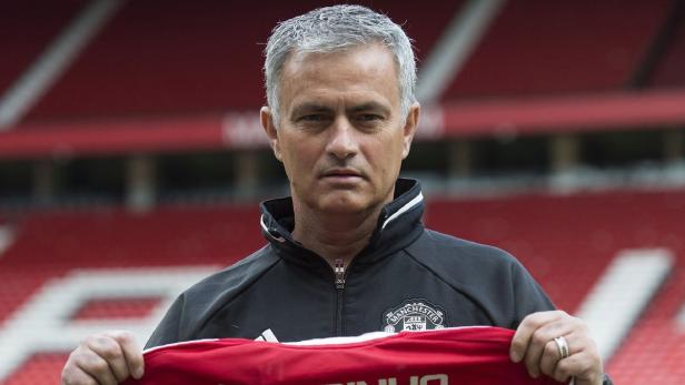FBL-ENG-PR-MAN UTD-MOURINHO "The Special One" Jose Mourinho hat mit Manchester United große Ziele.