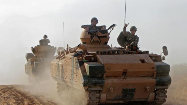 Türkische Truppen unterwegs nach Nordsyrien
