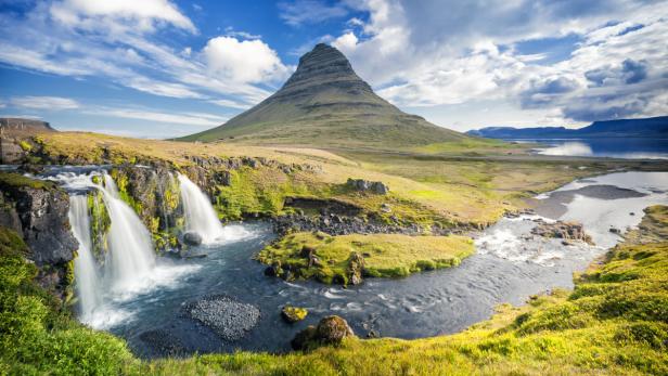 Wasserfälle gibt es in Island en masse.