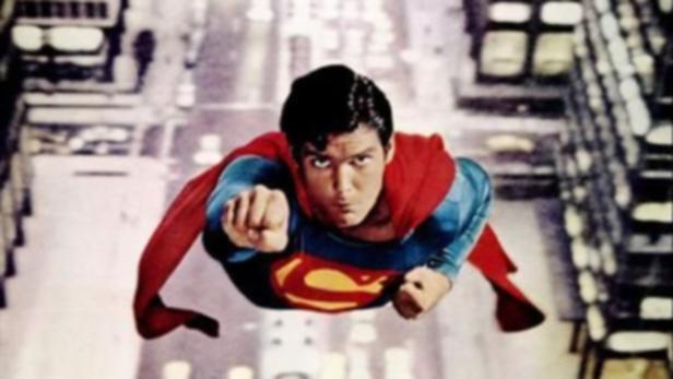 Christopher Reeve is shown in this scene from the first &#039;Superman&#039; film in 1978. Electronic Arts, Warner Bros. Interactive Entertainment and DC Comics confirmed Tuesday that a game tied to Warner Bros. Pictures&#039; film &quot;Superman Returns&quot; will be released in conjunction with the movie&#039;s June 30 premiere. REUTERS/Files