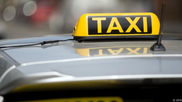 40100 will Uber stoppen und droht mit Geldstrafen bis 100.000 Euro