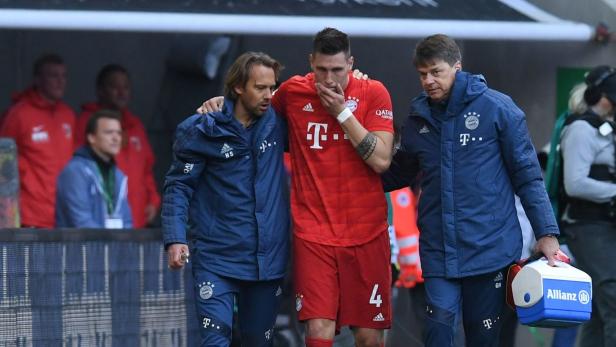 Niklas Süle zog sich in Augsburg eine schwere Verletzung zu.