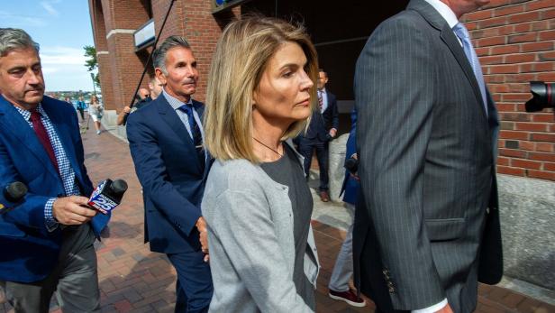 Anklage gegen Lori Loughlin in Bestechungs-Skandal ausgeweitet