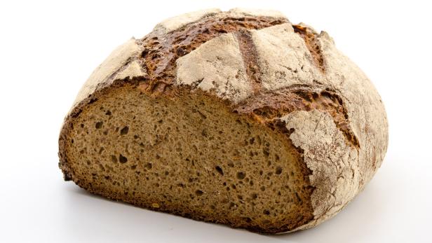 Brot enthält oft sehr viel Salz