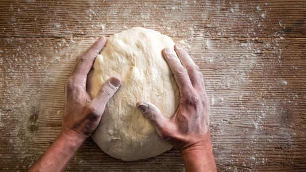 Genial: Forscher backen glutenfreies Brot mit Stromstößen