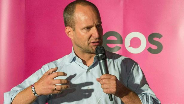 NEOS-Vorsitzender Matthias Strolz hat Respekt vor den „Wachstumsschmerzen“ seiner Partei.
