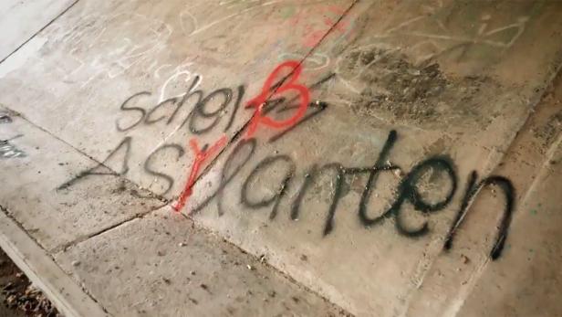 "Sieg Hail"-Graffiti ausbessern: FDP-Video sorgt für Shitstorm