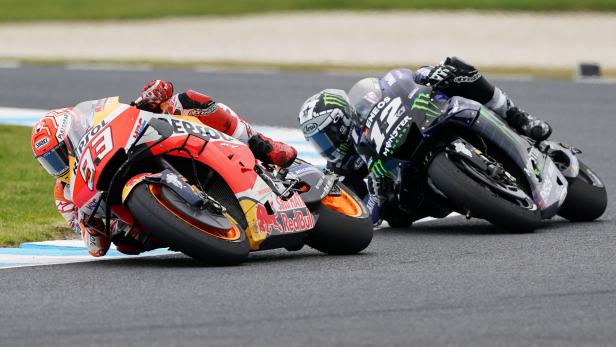Marc Marquez of Spain of Repsol Honda Team leads Maverick Vinales of Spain of Yamaha Factory Racing in action in the Moto GP race on Day Three of the 2019 Australian Motorcycle Grand Prix on Phillip Island