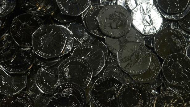 Britische 50-Pence-Münzen.