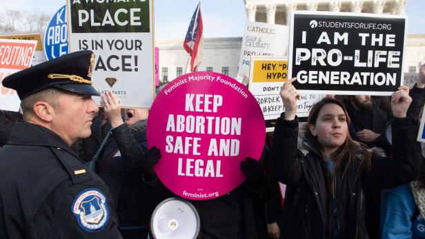Gericht stoppt vorerst Inkrafttreten von Abtreibungsverbot in Alabama