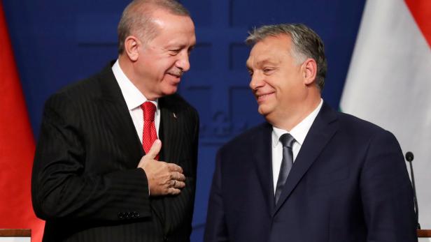 Taktische Spielchen zweier Populisten: Erdogan und Orban