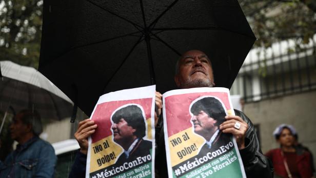 Morales verlässt Bolivien: Exil in Mexiko