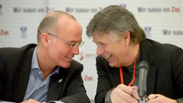 Minister Gerald Klug (l.) und Projektkoordinator Peter Schröcksnadel bei der Pressekonferenz zum &quot;Projekt Rio 2016&quot;.