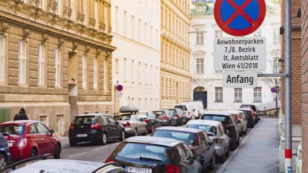 Grüner Wiener Bezirkschef initiiert verbilligte Garagenplätze