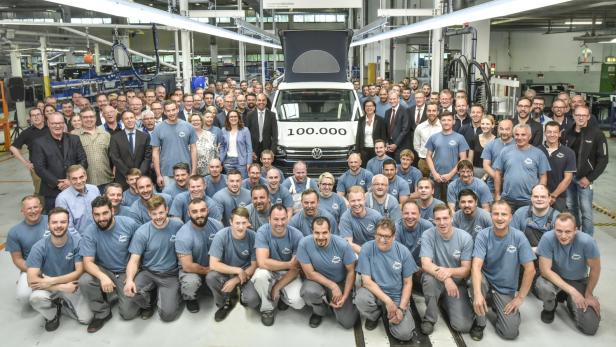 VW-Belegschaft feiert gemeinsam mit dem Vorstand ein Produktionsjubiläum