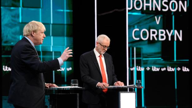 Corbyn gegen Johnson: "Wie kann die Nation Ihnen noch trauen?"