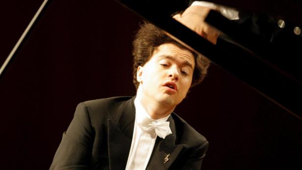 Der russische Pianist Jewgenij Kissin begeisterte seine Fans im Großen Saal des Wiener Musikvereins