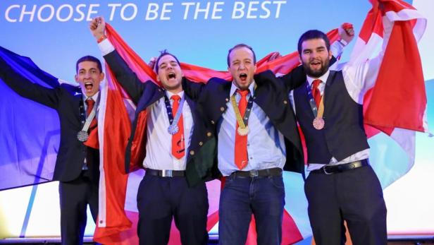 WorldSkills 2015: Weltmeister und bester aller österreichischen Teilnehmer wurde Philipp Seiberl, Schwerfahrzeugtechniker bei der Firma Pamberger aus Niederösterreich
