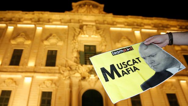 Empörung auf Malta: Premier könnte Mordermittlungen beeinflussen