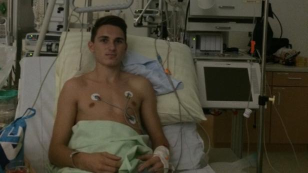 Der Seitenstettener Jan K.,18, erholt sich im Landesklinikum Amstetten von seiner schweren Verletzung