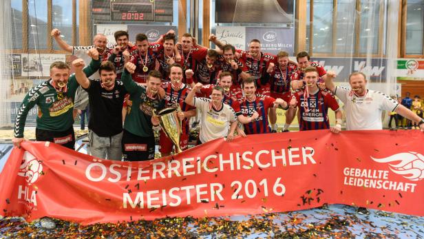 HANDBALL: FINALSERIE BEST-OF-THREE ZWISCHEN BREGE Österreichs Handballmeister ist in diesem Jahr International nicht dabei.