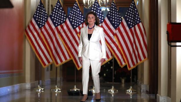 US-HOUSE-LEADER-NANCY-PELOSI-SPEAKS-TO-PRESS-ON-THE-STATUS-OF-TH