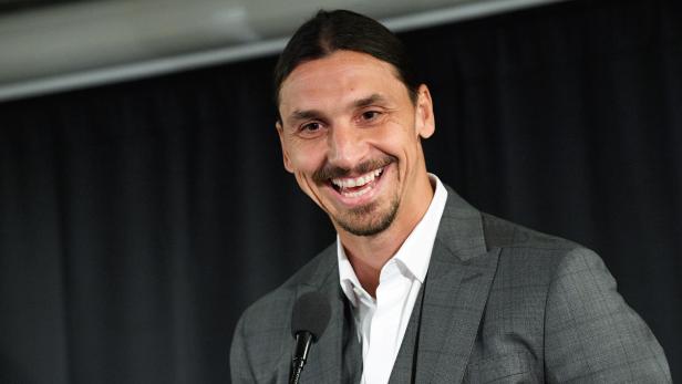 Statue of Zlatan Ibrahimovic is unveiled in his hometown of Malmo
