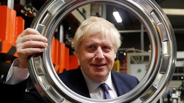 Wie im Fasching: Boris Johnson war im Wahlkampf nichts zu blöd