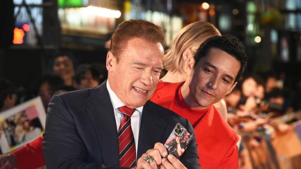 Arnold Schwarzenegger: Schenken ist schöner als beschenkt zu werden