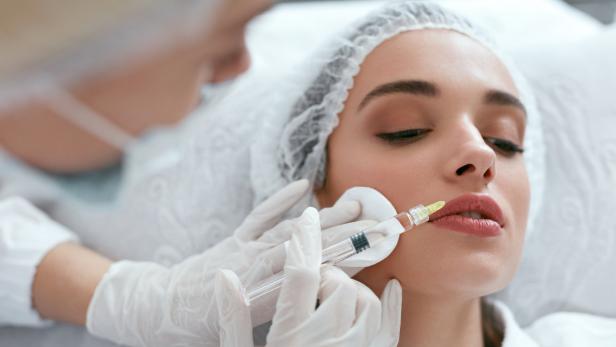 Corona-Impfung: Mögliche Nebenwirkung nach Beauty-Behandlung