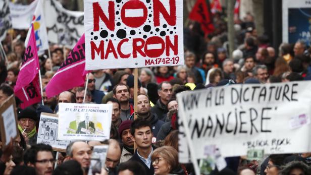 Wird Macron weich? Über Weihnachten soll Streikpause kommen