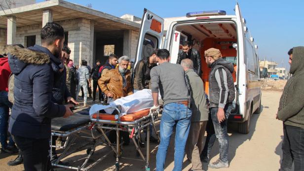 Luftangriffe in Idlib: Auch fünf Kinder getötet
