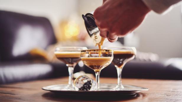 Süßer Koffein-Kick: Warum wir jetzt Espresso Martini trinken