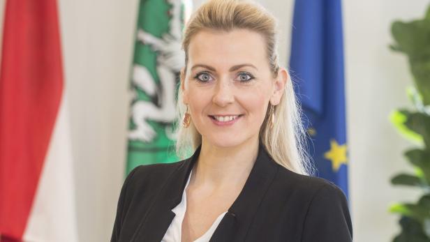 Christine Aschbacher neue türkise Arbeits- und Familienministerin