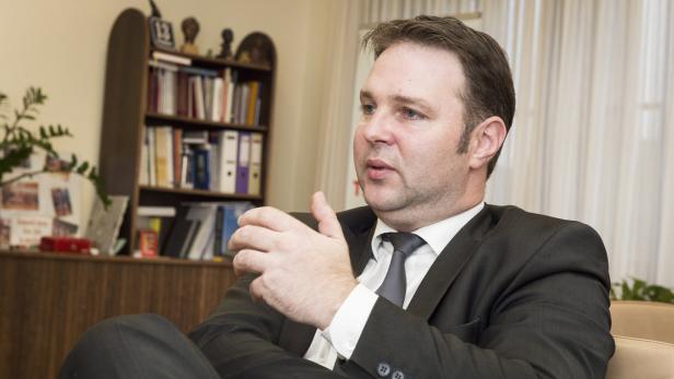 Andreas Babler, SPÖ-Parteirebell und Bürgermeister von Traiskirchen, will die SPÖ umkrempeln .