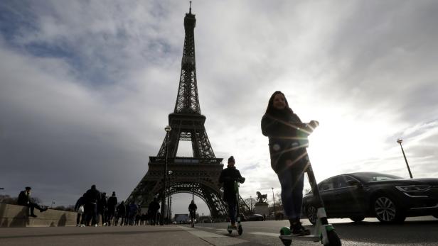 Streiks in Frankreich: Sogar der Eiffelturm ist jetzt gesperrt