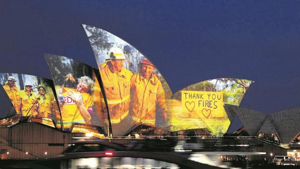 Nur kurze Pause für erschöpfte australische Feuerwehrleute