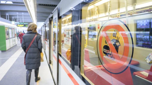 Essverbot in der Wiener U-Bahn