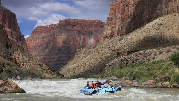 Grand Canyon: Im Schlauchboot durch die Schlucht