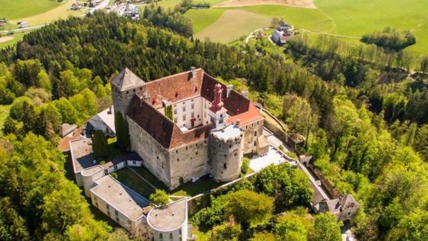 Das 827 Jahre alte Schloss hat bereits einige Besitzer überlebt. Nun soll es zu einer Schule werden.