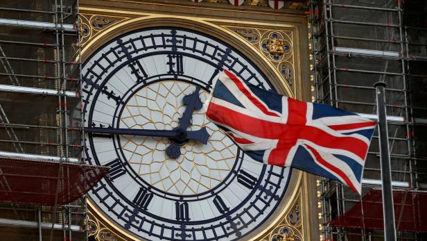 Britische Wirtschaft stagniert: Brexit bremst Kauflaune der Bürger