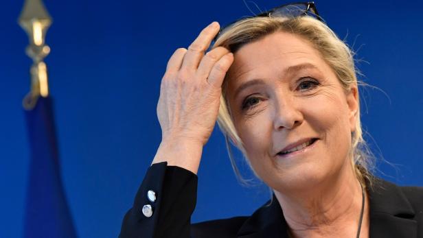 Frankreich: Marine Le Pen zieht gegen Macron in die Wahl
