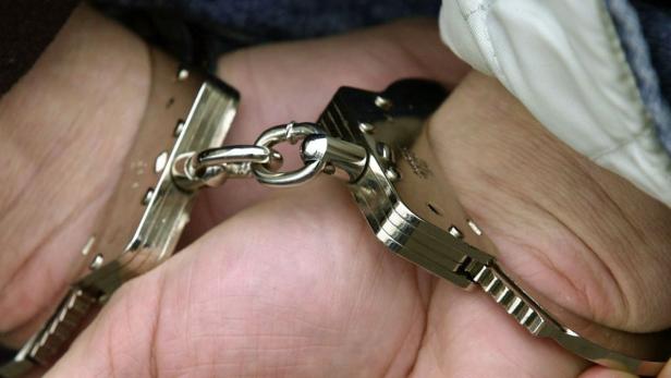 Festnahme: Türsteher meldete Verdächtigen nach sexuellem Übergriff