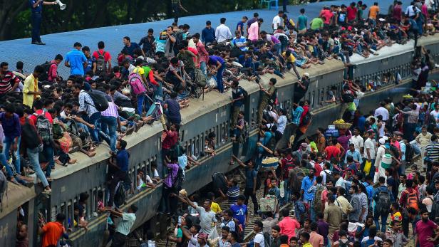 BANGLADESH-RELIGION-ISLAM-EID