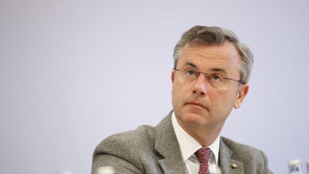 FPÖ-Chef Norbert Hofer sieht von aktullen Aktivitäten gegen die Rundfunkgebühr ab.