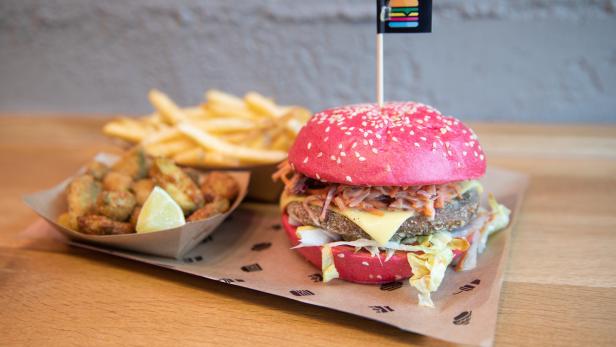 Space Burger: Schrilles Fast Food-Lokal ohne Fleisch