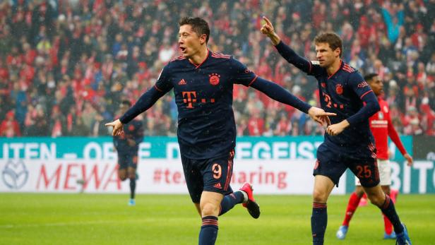 Deutsche Bundesliga: Die Bayern sind wieder Erster